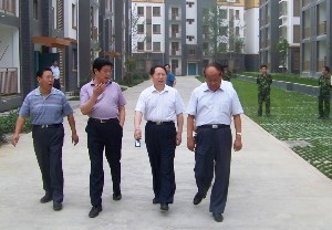 山東省交通運輸廳副廳長范正金視察集團(tuán)公司援