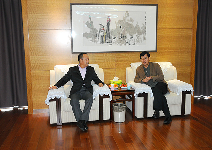 市委常委、宣傳部長初寶杰來集團(tuán)視察